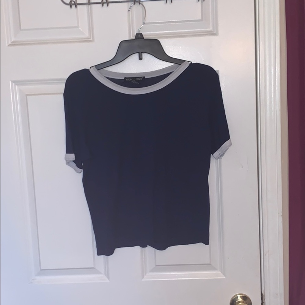 short sleeve shirt